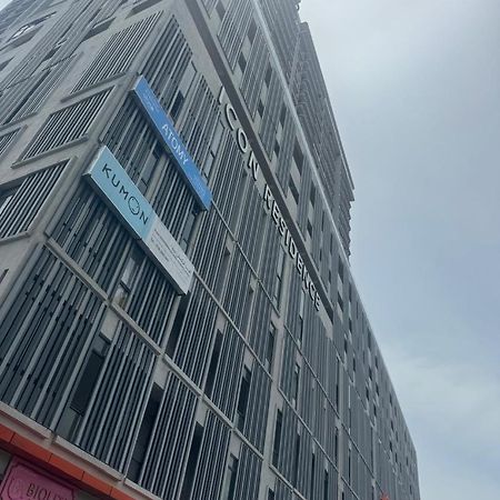 Chung cư 1000 m² 3 phòng ngủ, 2 phòng tắm riêng ở Batu Burok Kuala Terengganu Ngoại thất bức ảnh