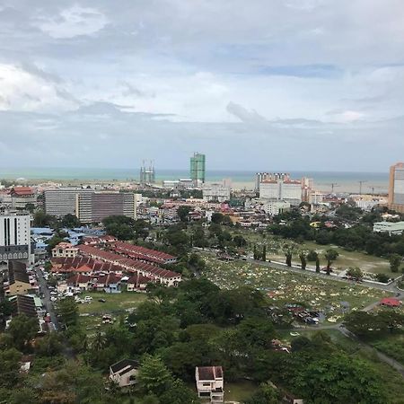 Chung cư 1000 m² 3 phòng ngủ, 2 phòng tắm riêng ở Batu Burok Kuala Terengganu Ngoại thất bức ảnh
