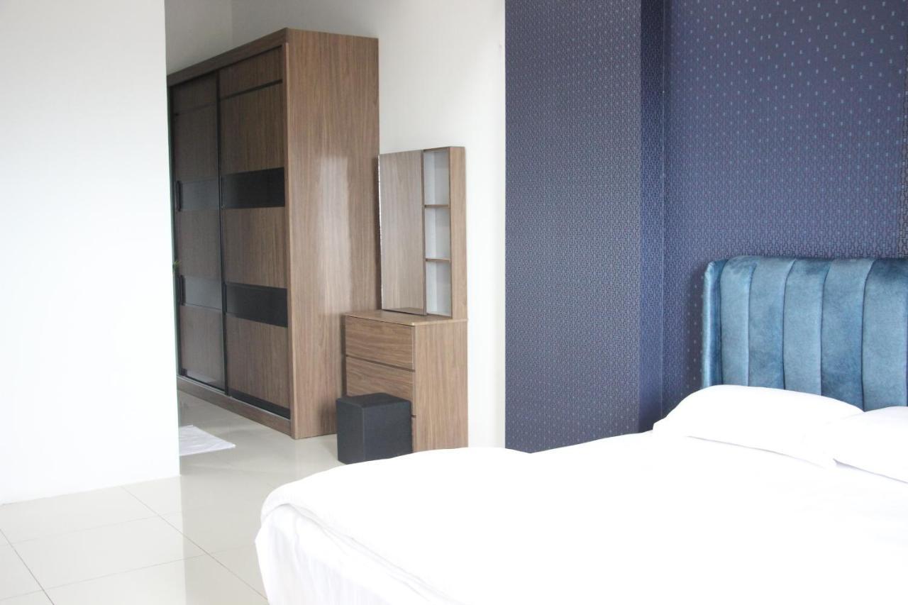 Chung cư 1000 m² 3 phòng ngủ, 2 phòng tắm riêng ở Batu Burok Kuala Terengganu Ngoại thất bức ảnh
