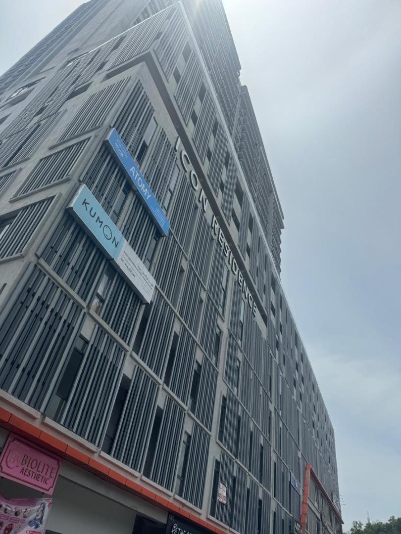 Chung cư 1000 m² 3 phòng ngủ, 2 phòng tắm riêng ở Batu Burok Kuala Terengganu Ngoại thất bức ảnh