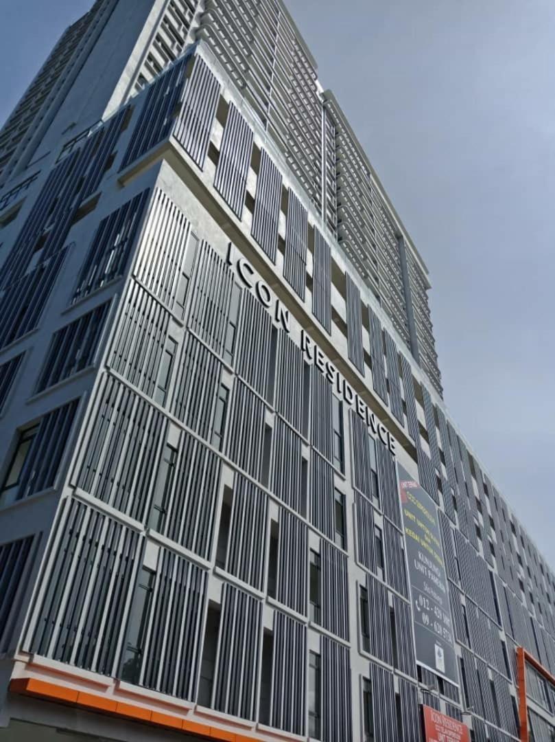 Chung cư 1000 m² 3 phòng ngủ, 2 phòng tắm riêng ở Batu Burok Kuala Terengganu Ngoại thất bức ảnh
