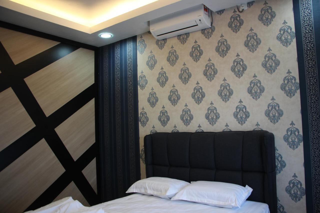 Chung cư 1000 m² 3 phòng ngủ, 2 phòng tắm riêng ở Batu Burok Kuala Terengganu Ngoại thất bức ảnh