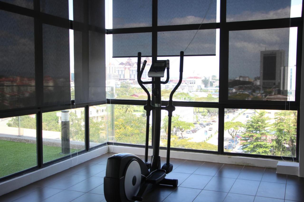 Chung cư 1000 m² 3 phòng ngủ, 2 phòng tắm riêng ở Batu Burok Kuala Terengganu Ngoại thất bức ảnh