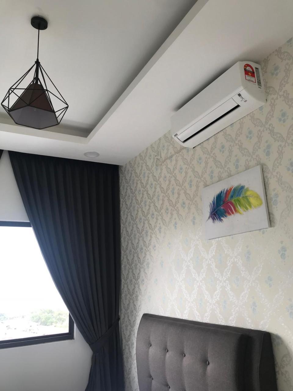 Chung cư 1000 m² 3 phòng ngủ, 2 phòng tắm riêng ở Batu Burok Kuala Terengganu Ngoại thất bức ảnh