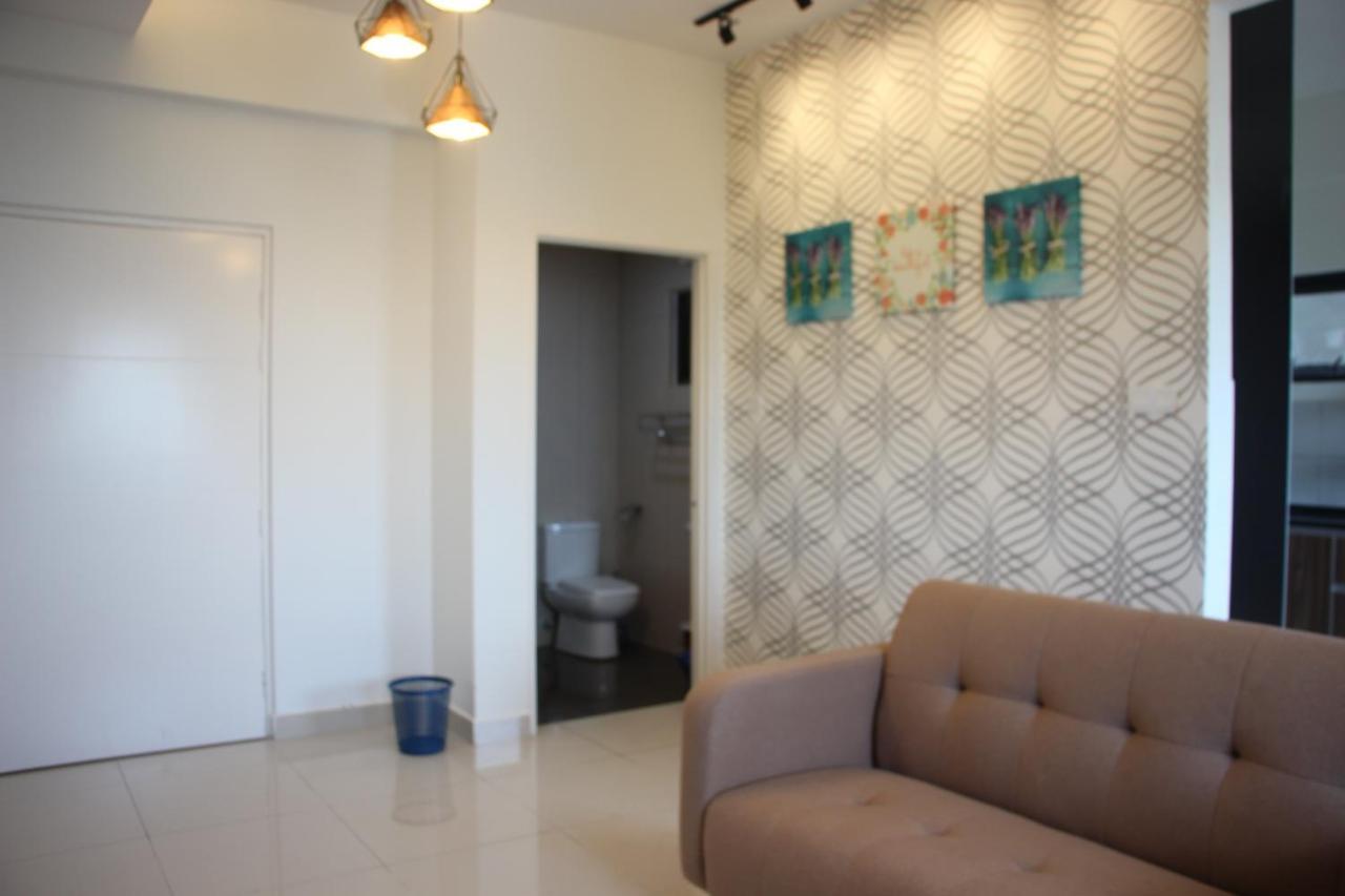 Chung cư 1000 m² 3 phòng ngủ, 2 phòng tắm riêng ở Batu Burok Kuala Terengganu Ngoại thất bức ảnh