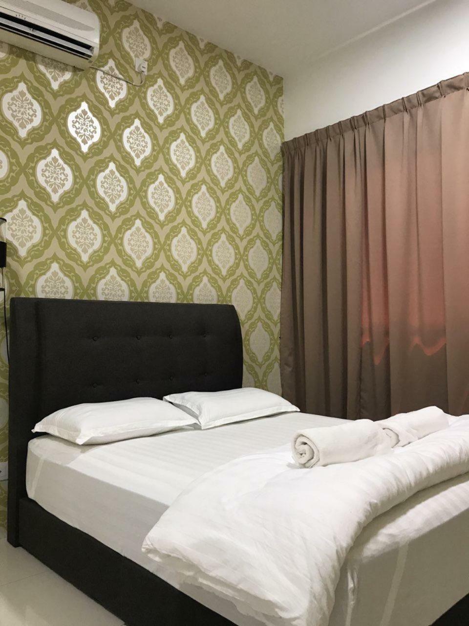 Chung cư 1000 m² 3 phòng ngủ, 2 phòng tắm riêng ở Batu Burok Kuala Terengganu Ngoại thất bức ảnh