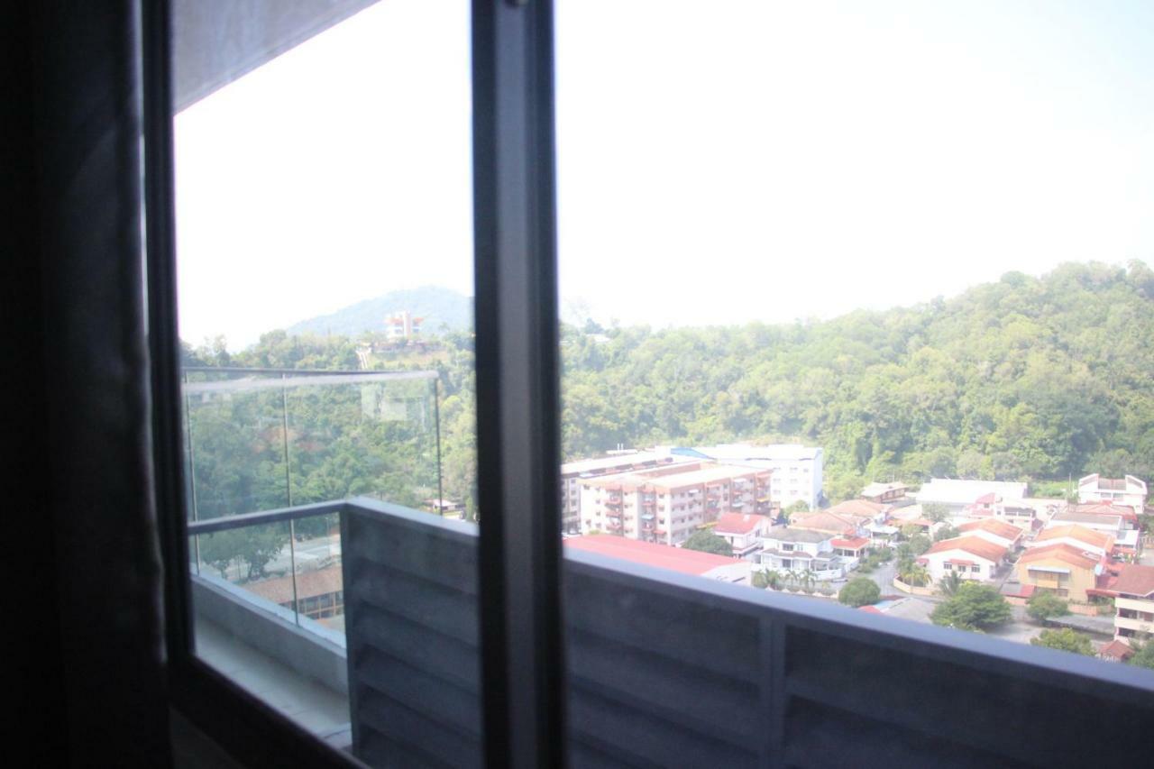 Chung cư 1000 m² 3 phòng ngủ, 2 phòng tắm riêng ở Batu Burok Kuala Terengganu Ngoại thất bức ảnh